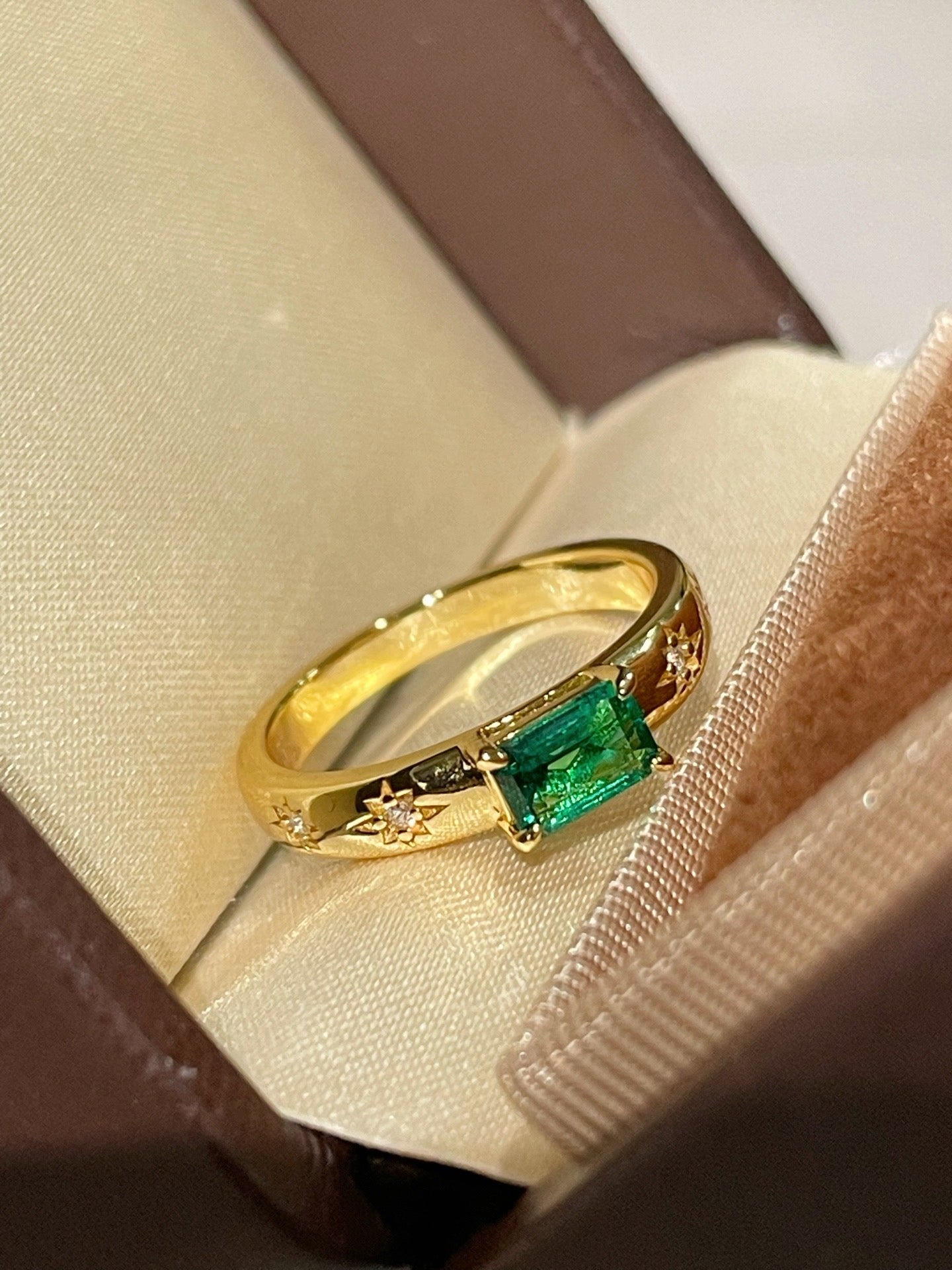 Vintage Emerald Octagram Ring - floysun