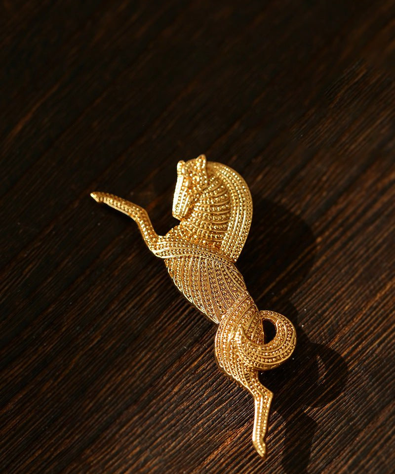 Vintage Equestrian Horseshoe Emblem Brooch - floysun