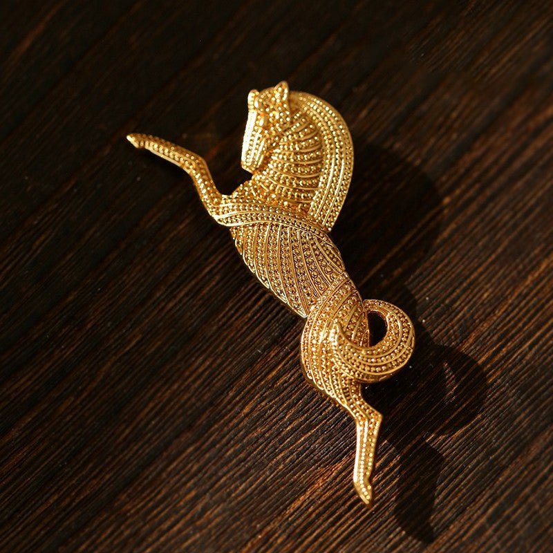 Vintage Equestrian Horseshoe Emblem Brooch - floysun