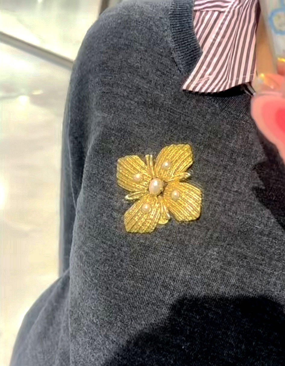 Vintage Gilded Pearl & Mother of pearls Floral Brooch - floysun