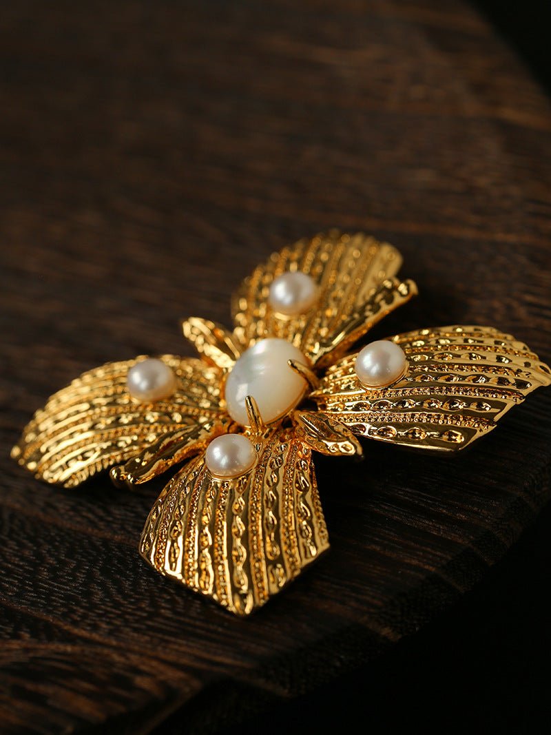 Vintage Gilded Pearl & Mother of pearls Floral Brooch - floysun