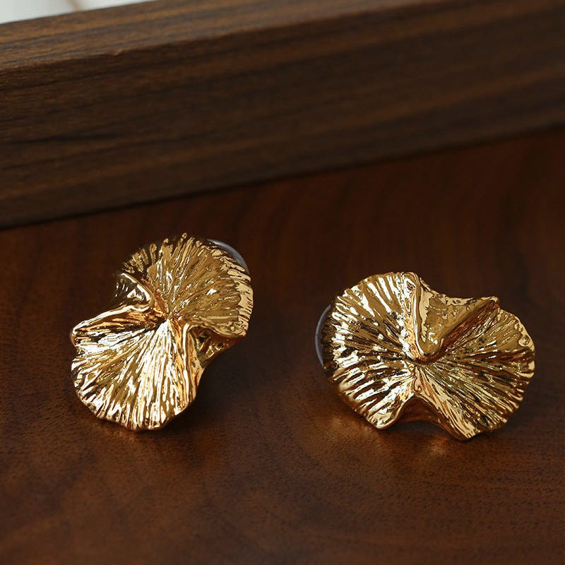 Vintage Ginkgo Leaf Earrings | Textured Gold Stud Earrings - floysun