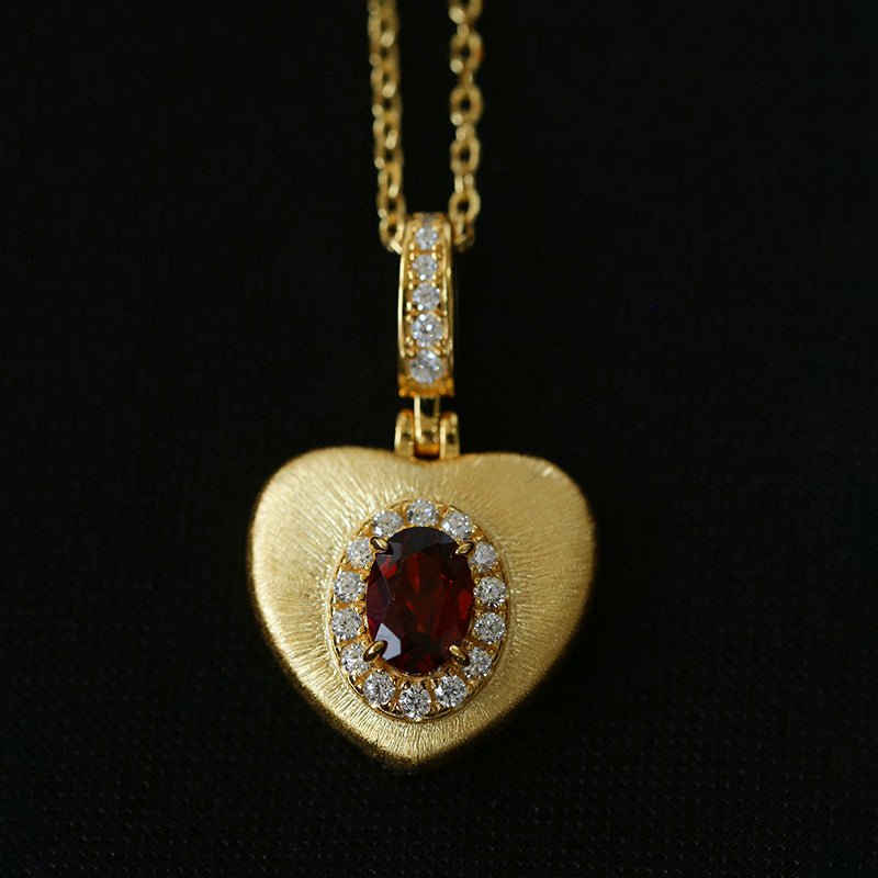 Vintage Gleam Heart Pendant Necklace - floysun