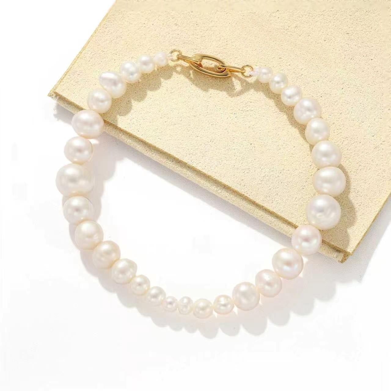 Vintage Graduated Freshwater Pearl Bracelet - floysun