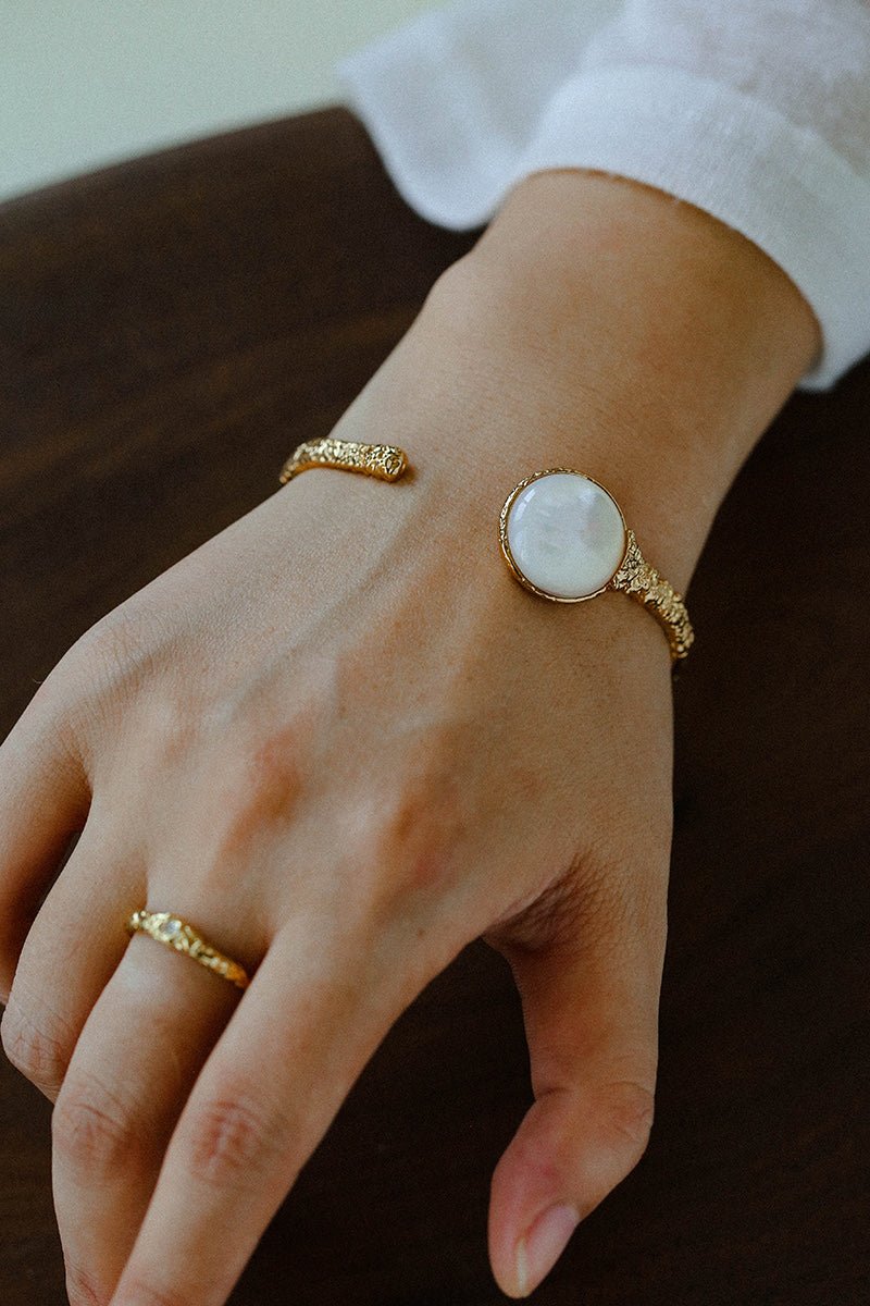 Vintage Hammered Lava Texture White Mother of Pearl Open Cuff Bracelet - floysun