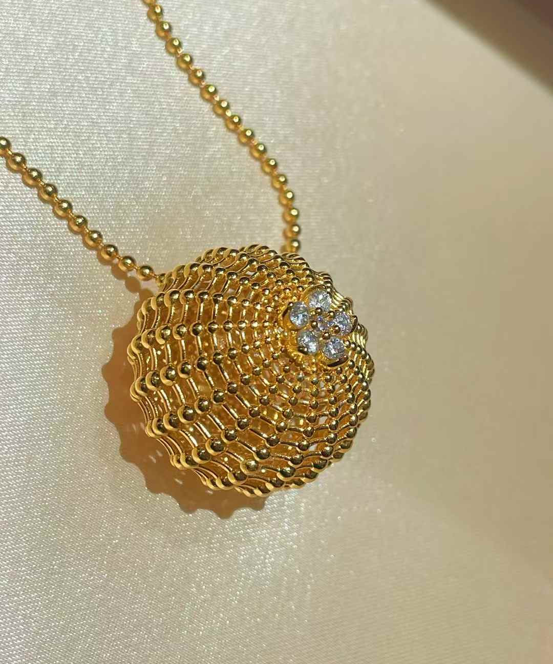 Vintage Heavy Craft Cactus Ball High Carbon Diamond Pendant Necklace - floysun