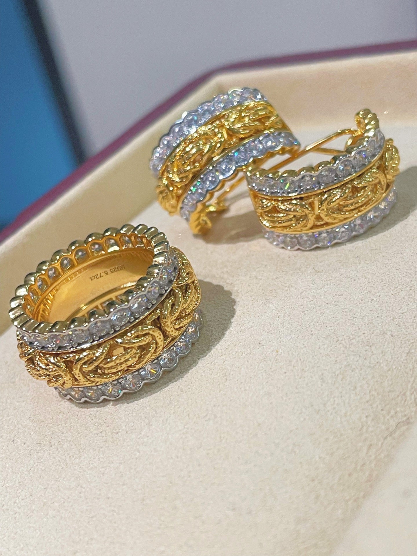 Vintage - Inspired Wide Hoop Earrings with Sparkling Stones - floysun