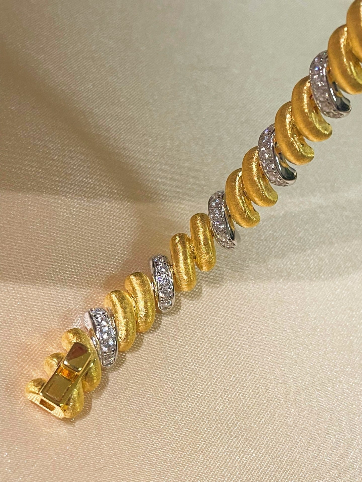 Vintage Italian Brushed Two-Tone Bracelet - floysun