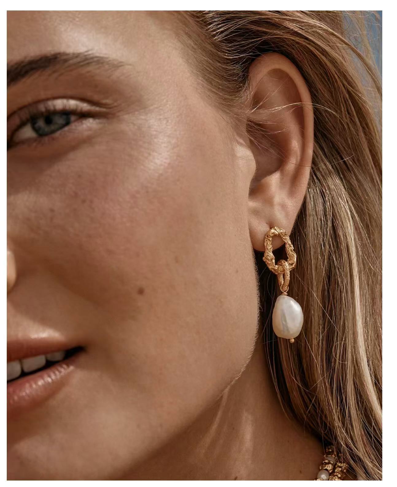 Vintage Lava Textured Double Interlock Ring Pearl Drop Earrings - floysun