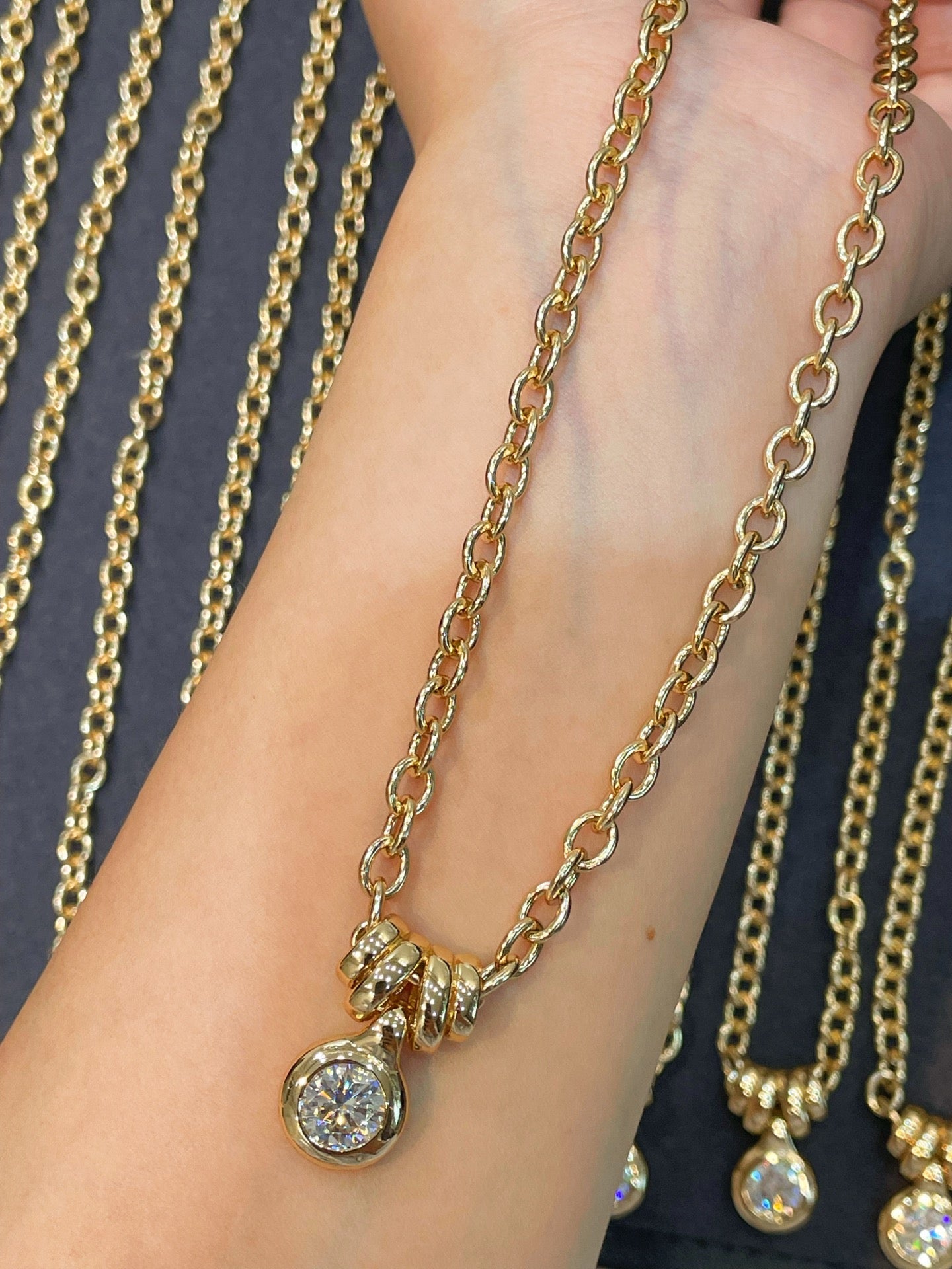 Vintage Minimalist Luxury Design Bubble Diamond Pendant Necklace - floysun
