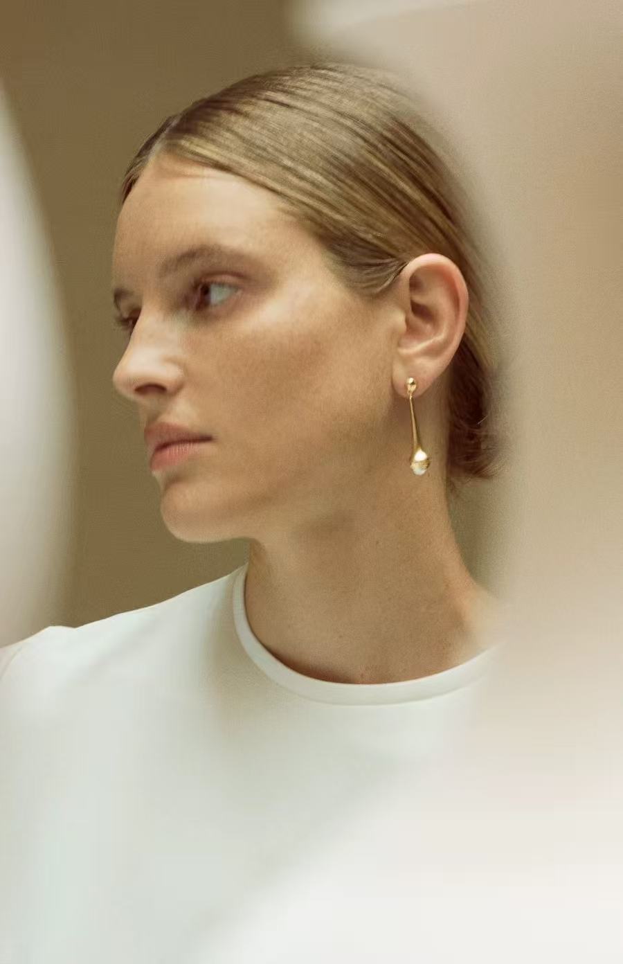 Vintage Pearl - Inlaid Slim Vase Earrings - floysun