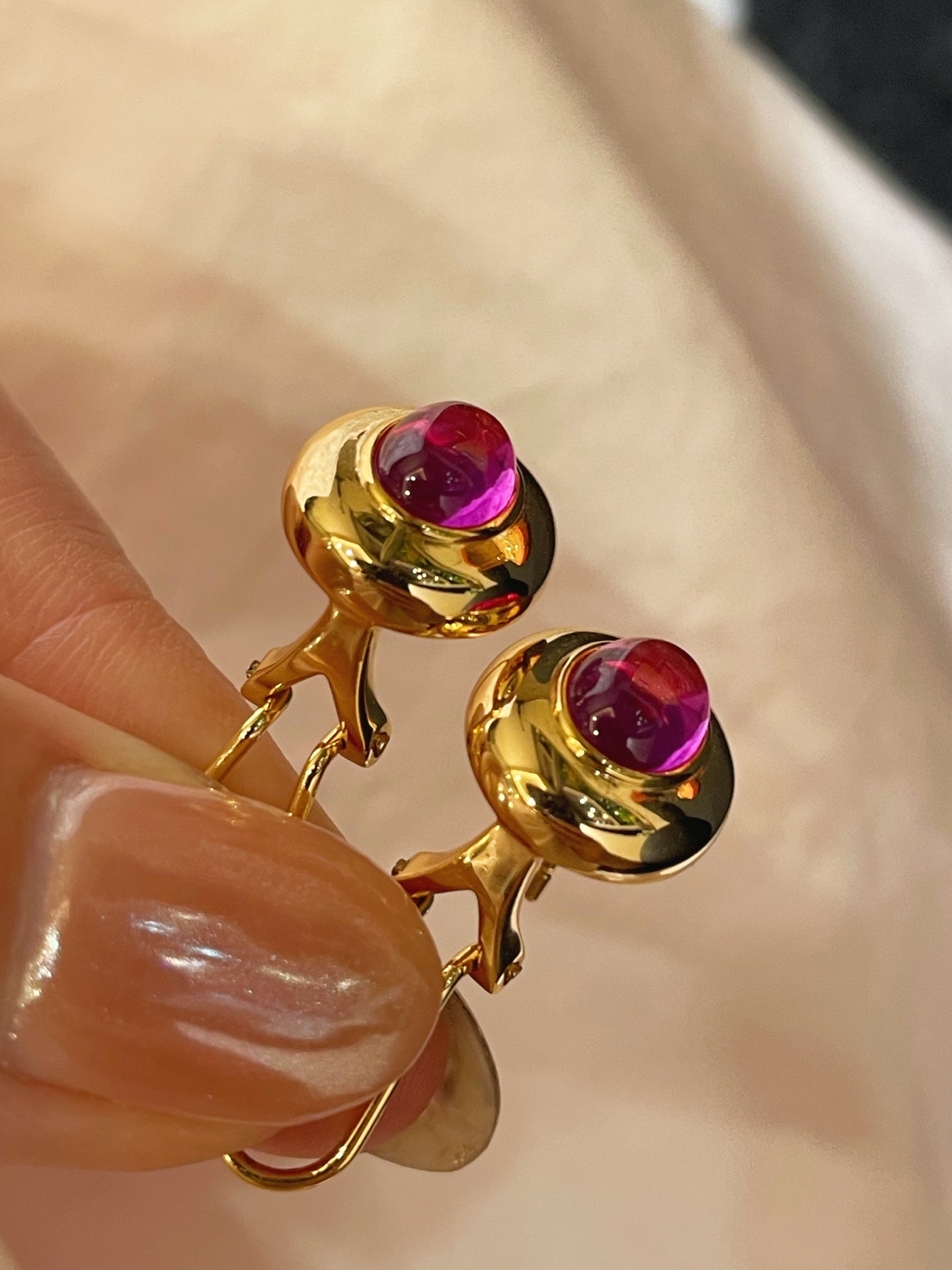Vintage Pink Lab-Grown Sapphire Cabochon Leverback Earrings - floysun