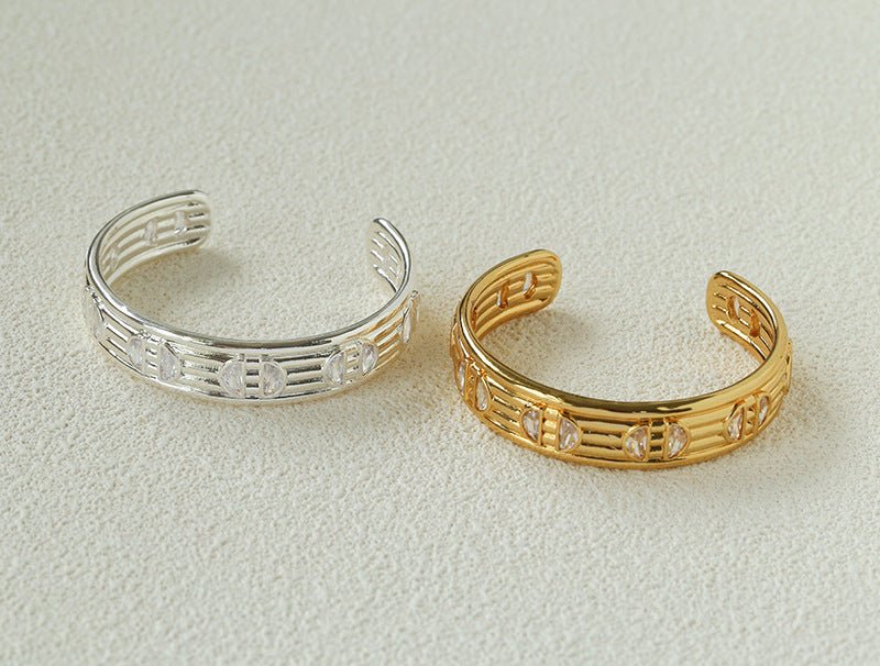 Vintage Ribbed Cubic Zirconia Open Cuff Bracelet - floysun