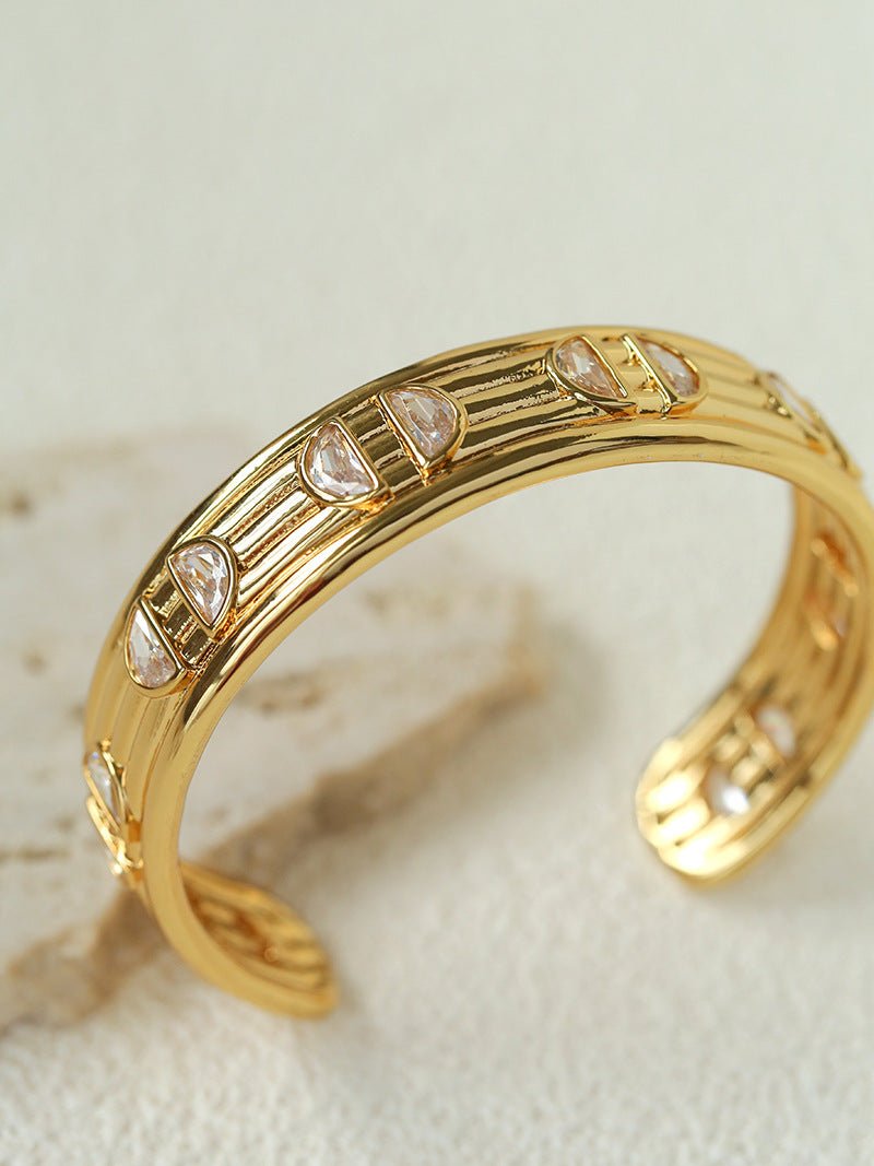 Vintage Ribbed Cubic Zirconia Open Cuff Bracelet - floysun