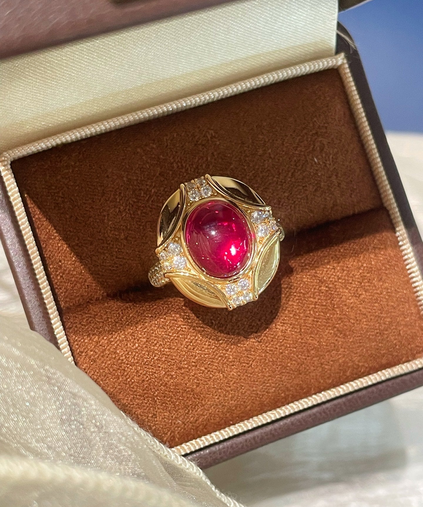 Vintage Ruby Cabochon Ring - floysun