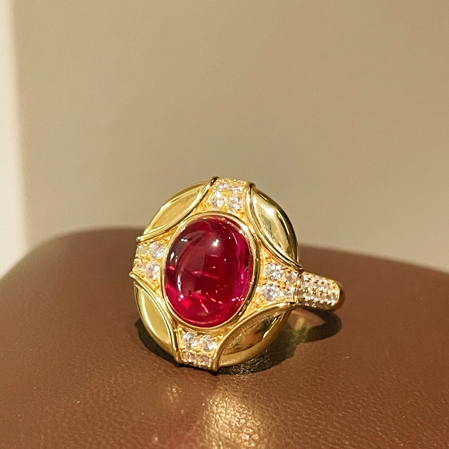 Vintage Ruby Cabochon Ring - floysun