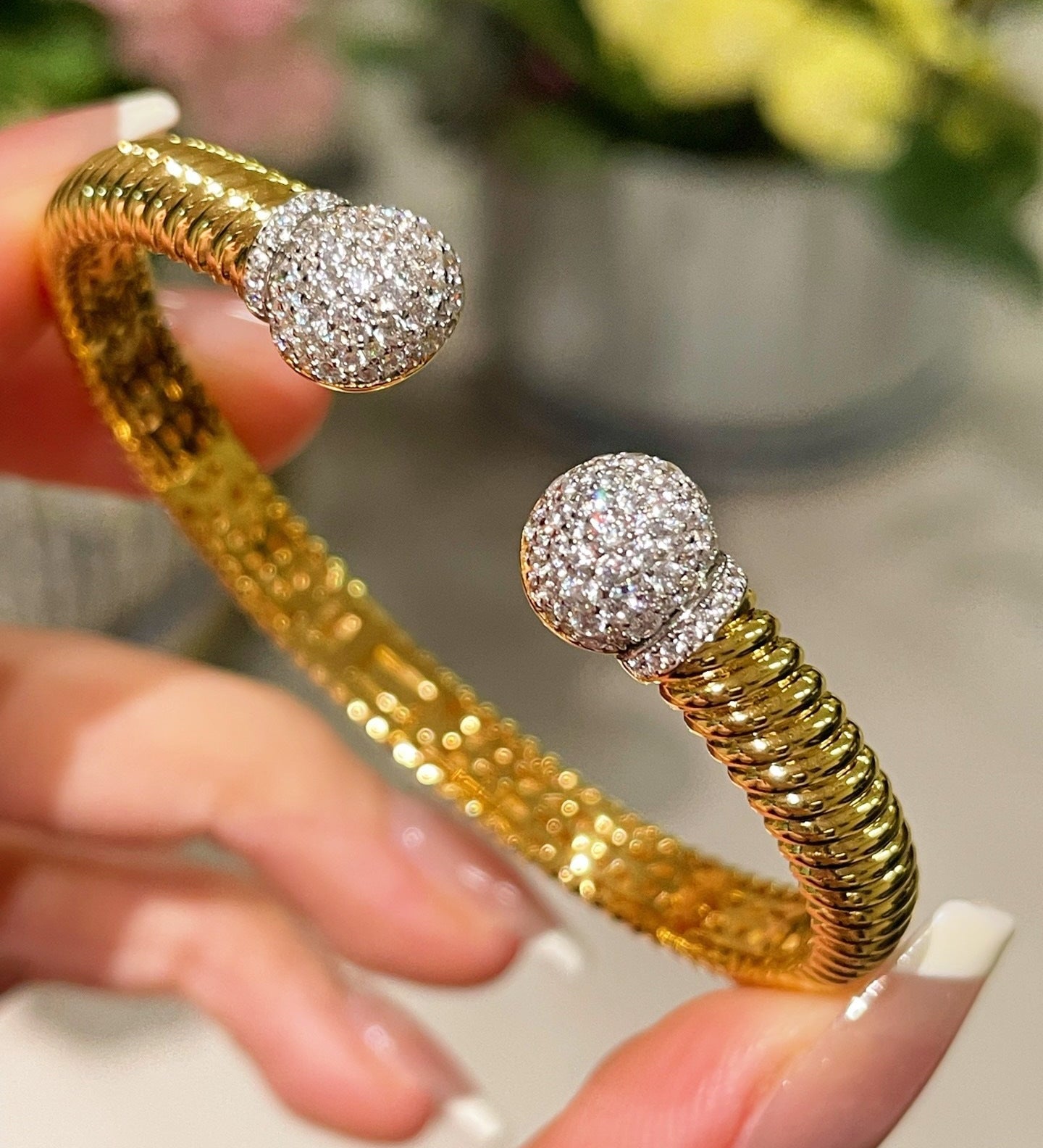 Vintage Spiral Pavé Open Bangle - floysun