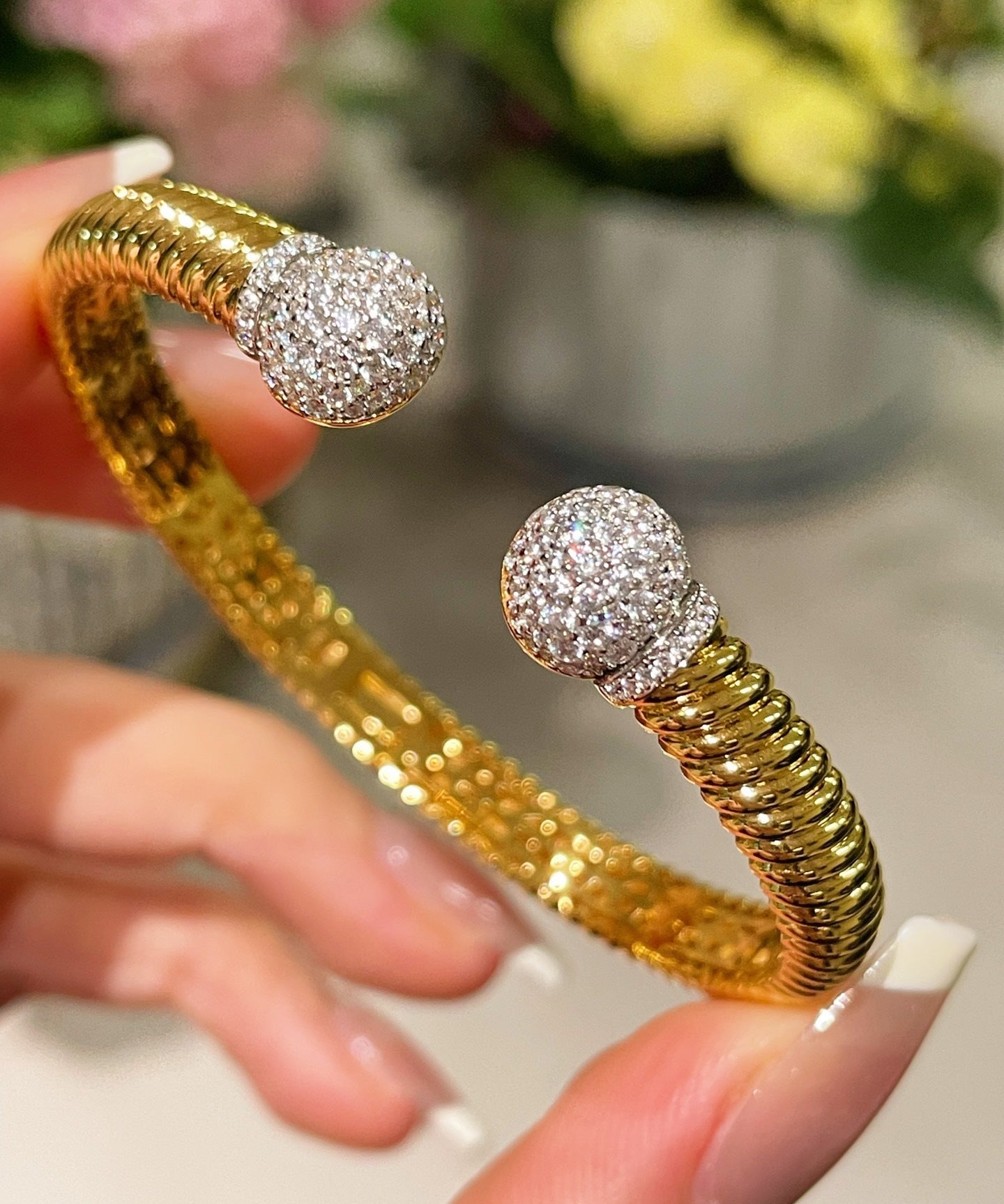 Vintage Spiral Pavé Open Bangle - floysun