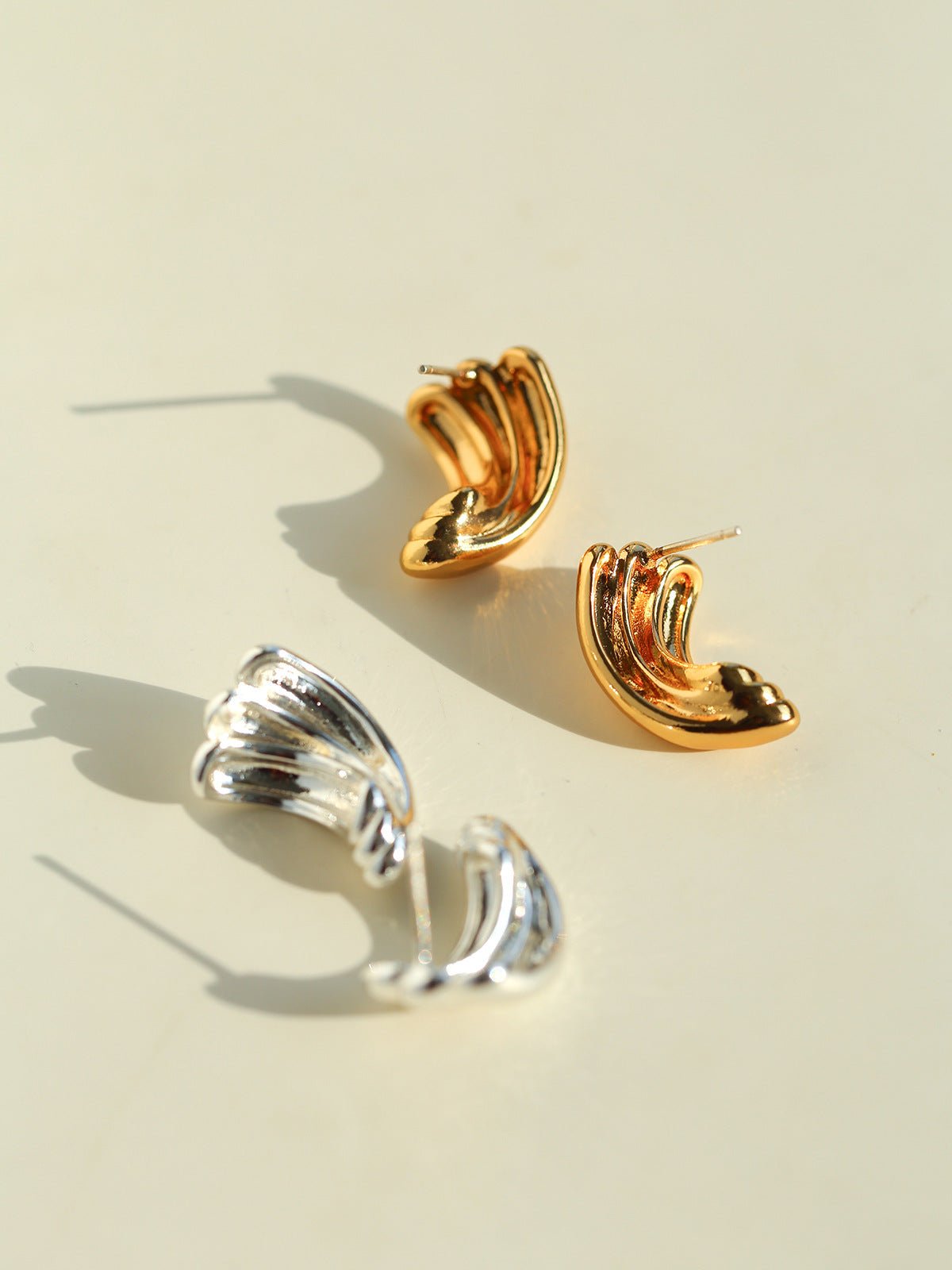 Vintage Spiral Wave Stud Earrings - floysun