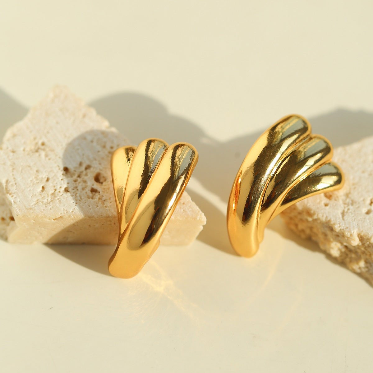 Vintage Spiral Wave Stud Earrings - floysun