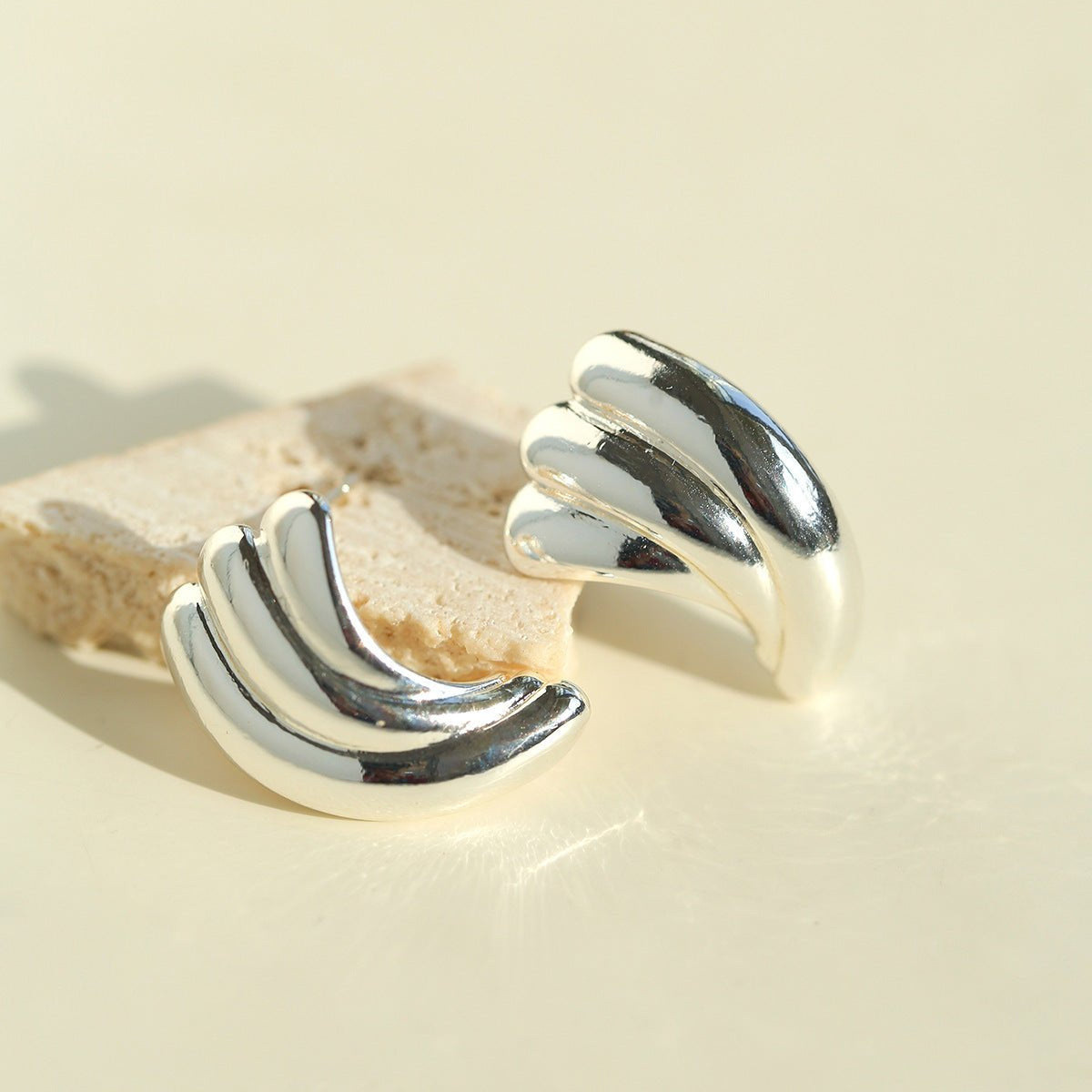 Vintage Spiral Wave Stud Earrings - floysun
