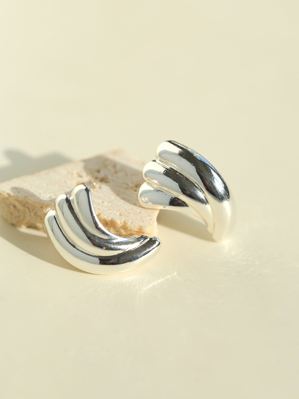 Vintage Spiral Wave Stud Earrings - floysun