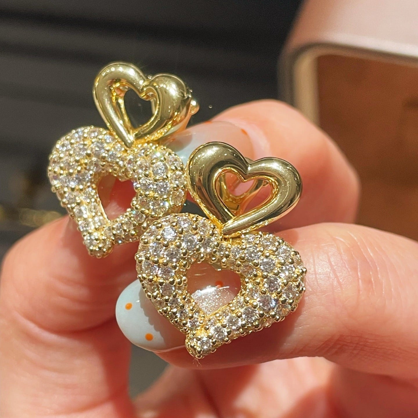 Vintage Two-tone Heart High Carbon Diamond Huggie Earrings - floysun