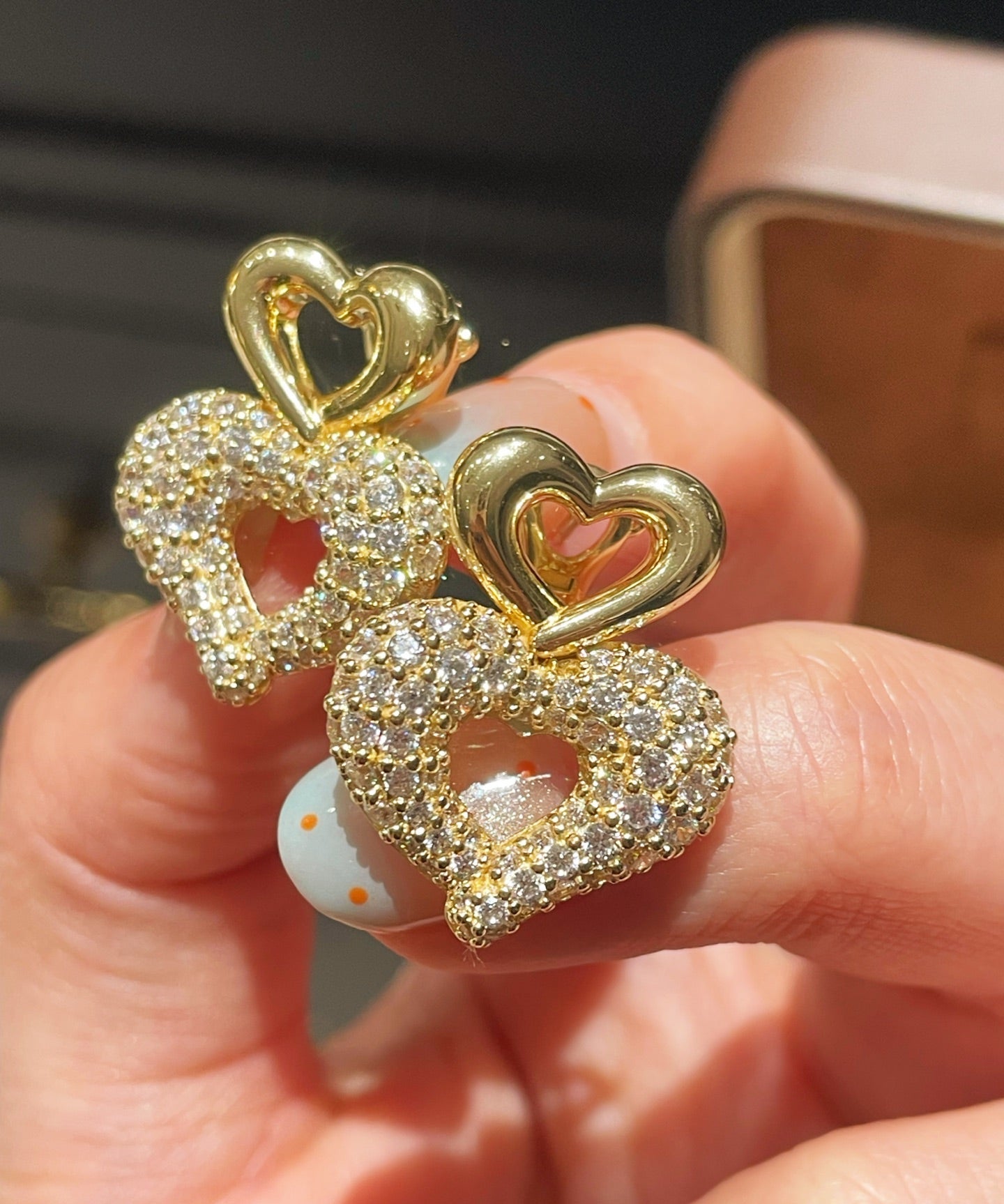Vintage Two-tone Heart High Carbon Diamond Huggie Earrings - floysun