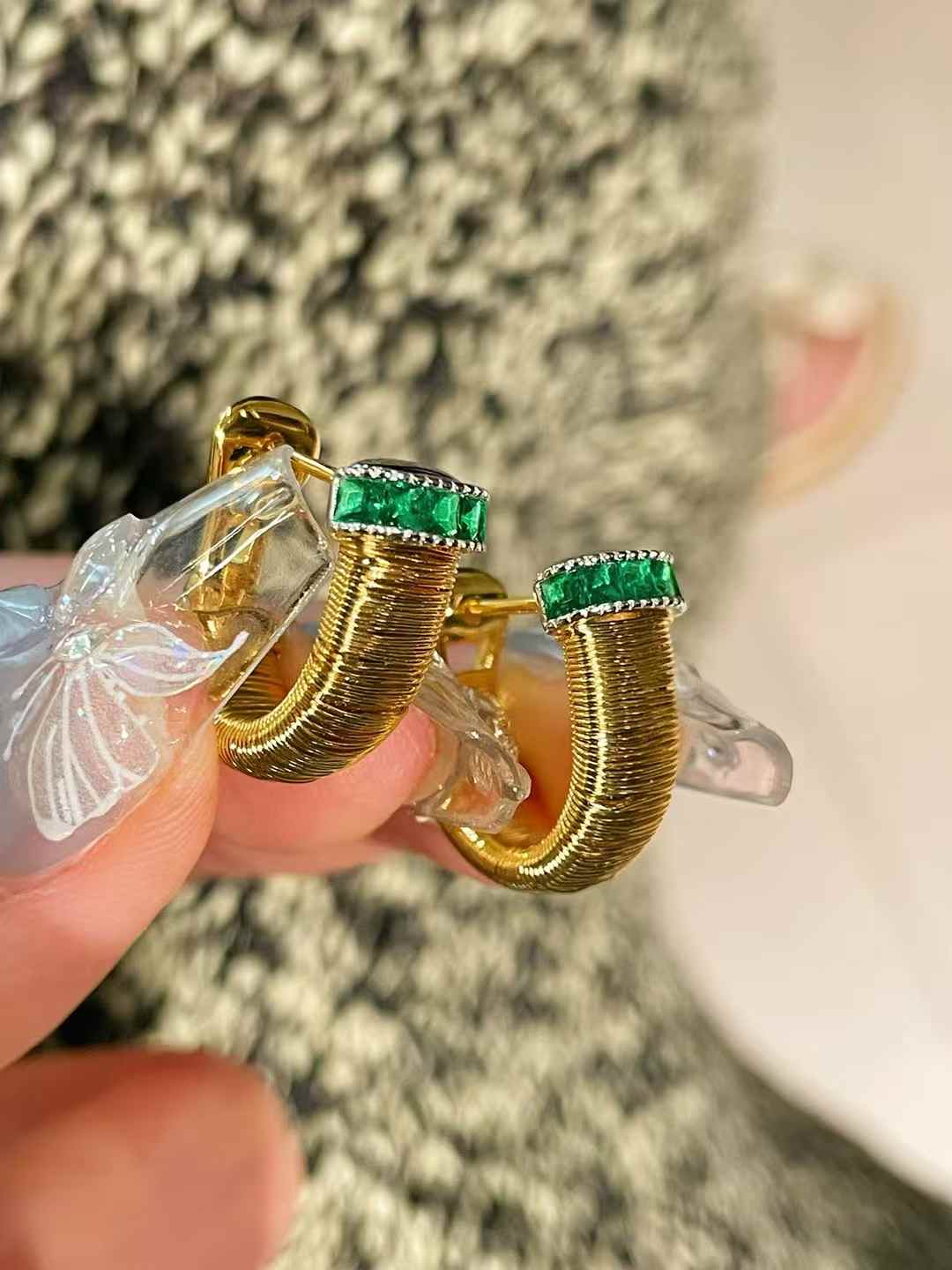 Vintage Wrapped Wire Emerald U-Shape Earrings - floysun