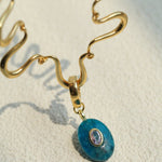 Wavy U-shaped Chain with Natural Stone Shell Charm Pendant Necklace - floysun