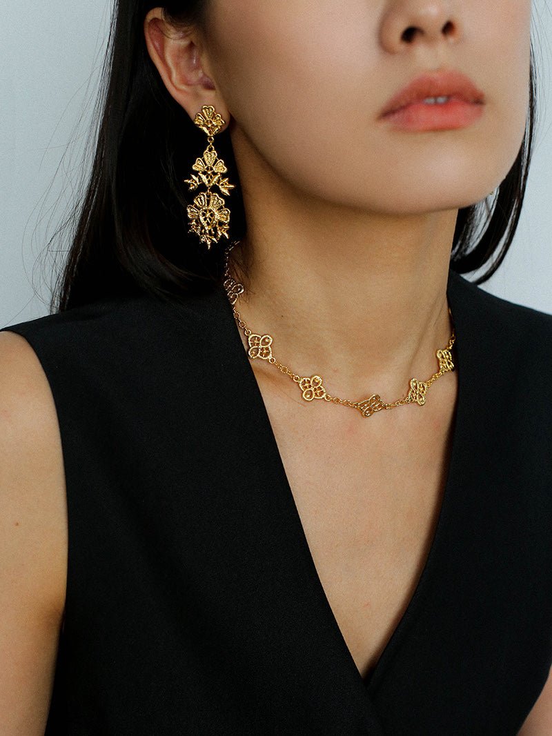Whisper of Lace Embroidered Floral Necklace - Gold - floysun