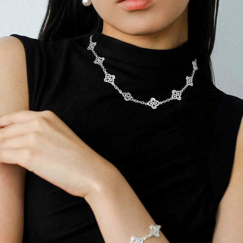 Whisper of Lace Embroidered Floral Necklace - Silver - floysun