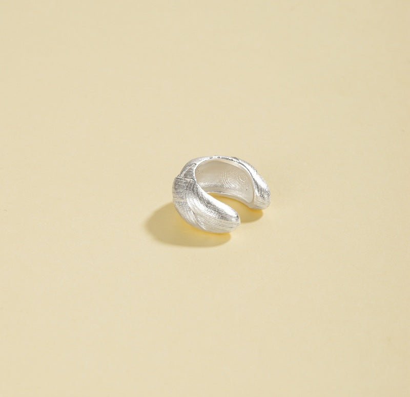 Woven Textured Brushed C - Shape Ear Cuff - floysun