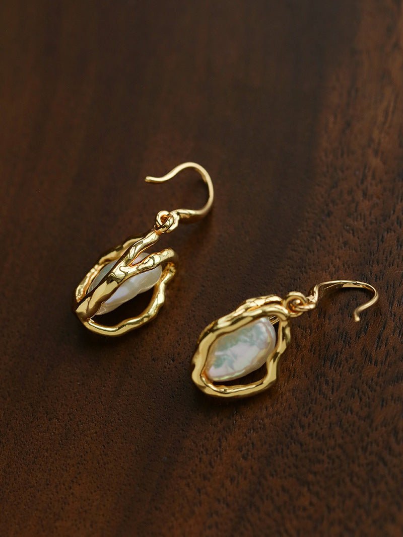Wrapped Gold Frame Natural Baroque Pearl Drop Earrings - floysun