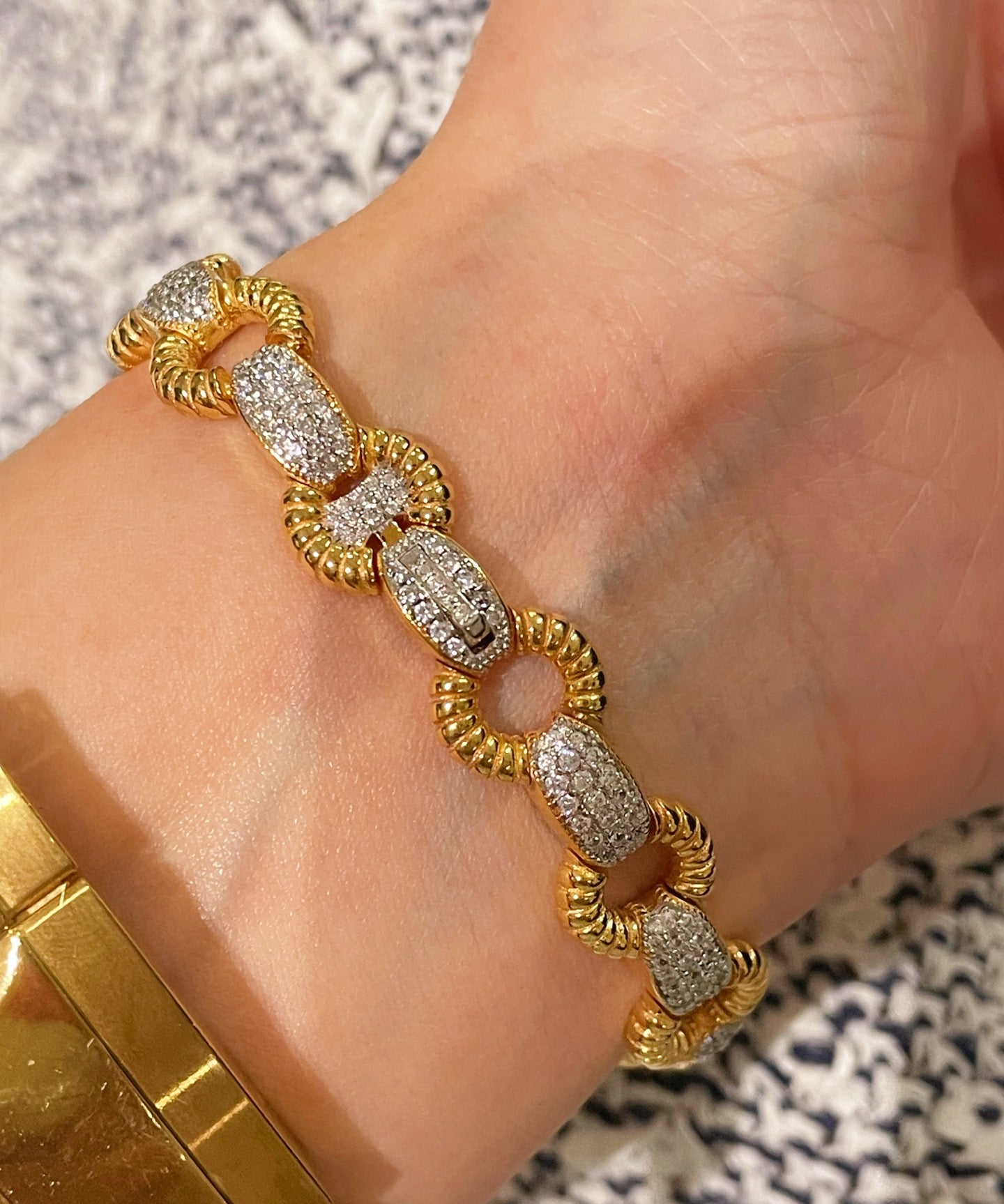 Vintage Weave Circle Pavé Bracelet