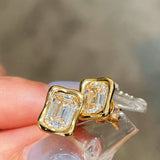 Gold-plated white high-carbon diamond simulant studs
