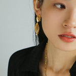 Elegance Redefined - Geometric Pearl Earrings - floysun