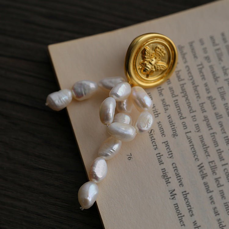 Frosted Bee Pearl Brooch - floysun