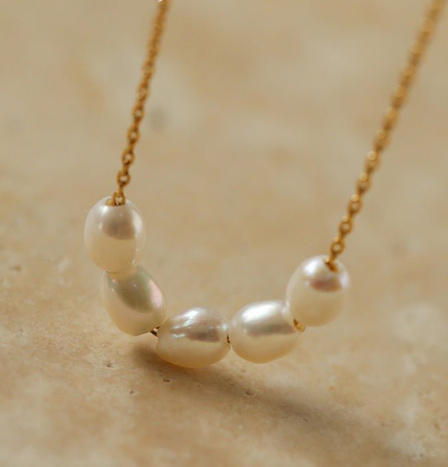Natural Freshwater Pearl Smiling Necklace - floysun