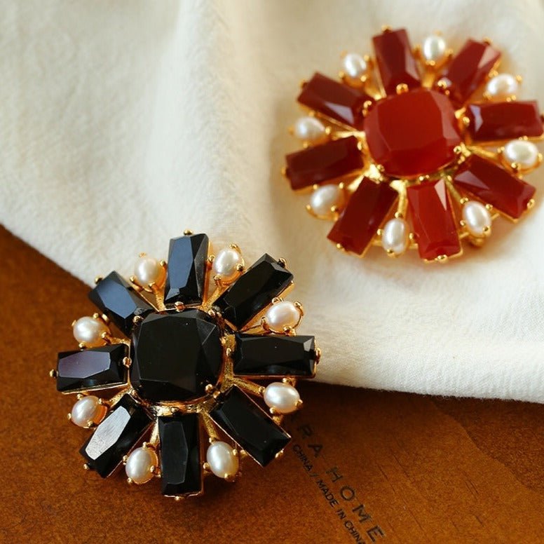 Natural Red and Black Onyx Stone Flower-shaped Natural Pearl Brooches - floysun