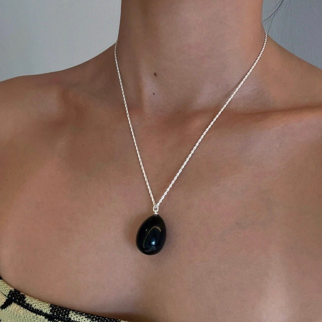 Natural Stone Egg Pendant Necklace - floysun