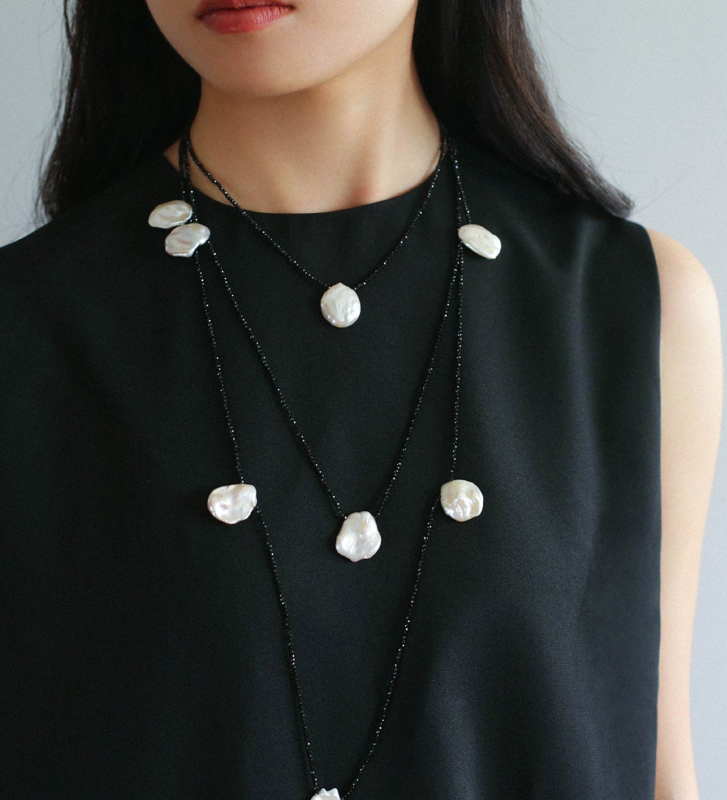 Nine Large Petal Baroque Pearls Black Spinel Necklace - floysun