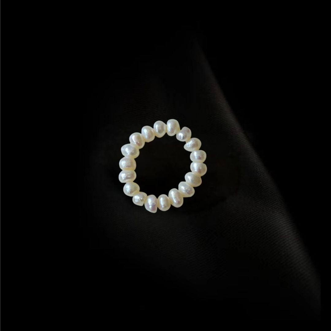 Overlapping Irregular Pearl Ring B - floysun
