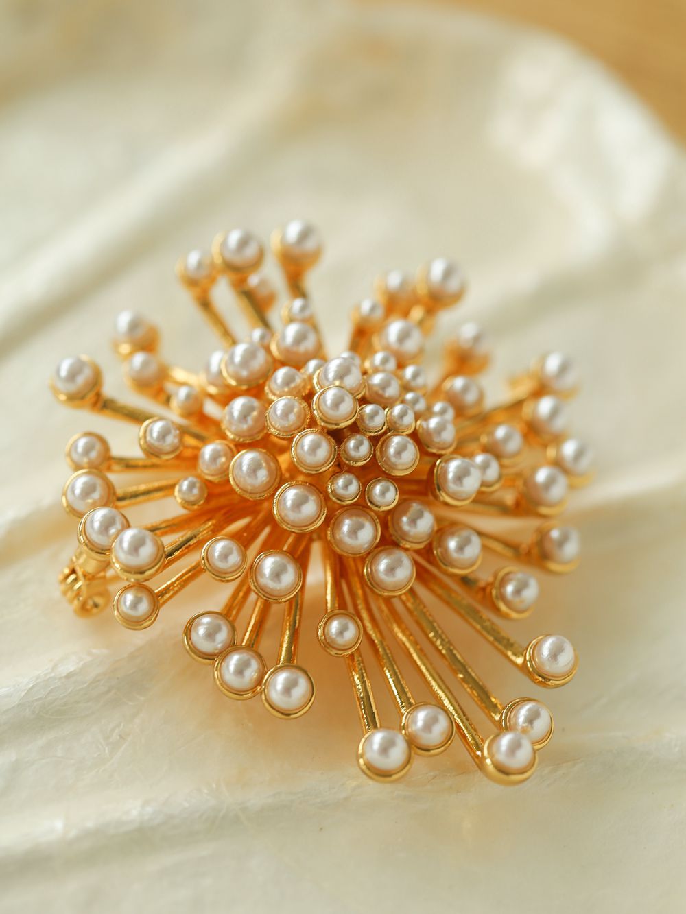 Retro Fashion Pearl Fireworks Brooches - floysun