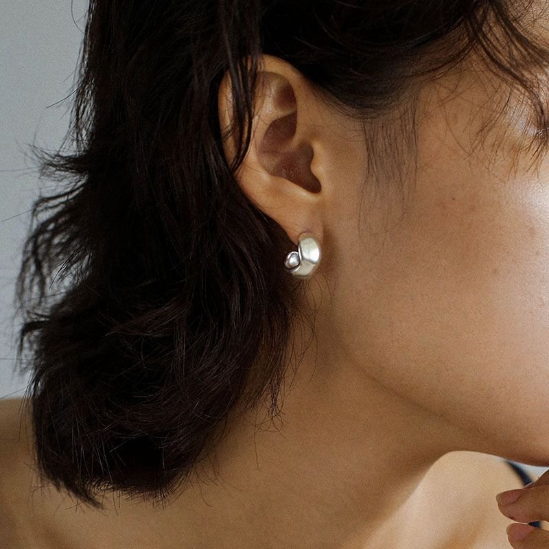 S925 Silver C-shaped Frosted Earrings - floysun