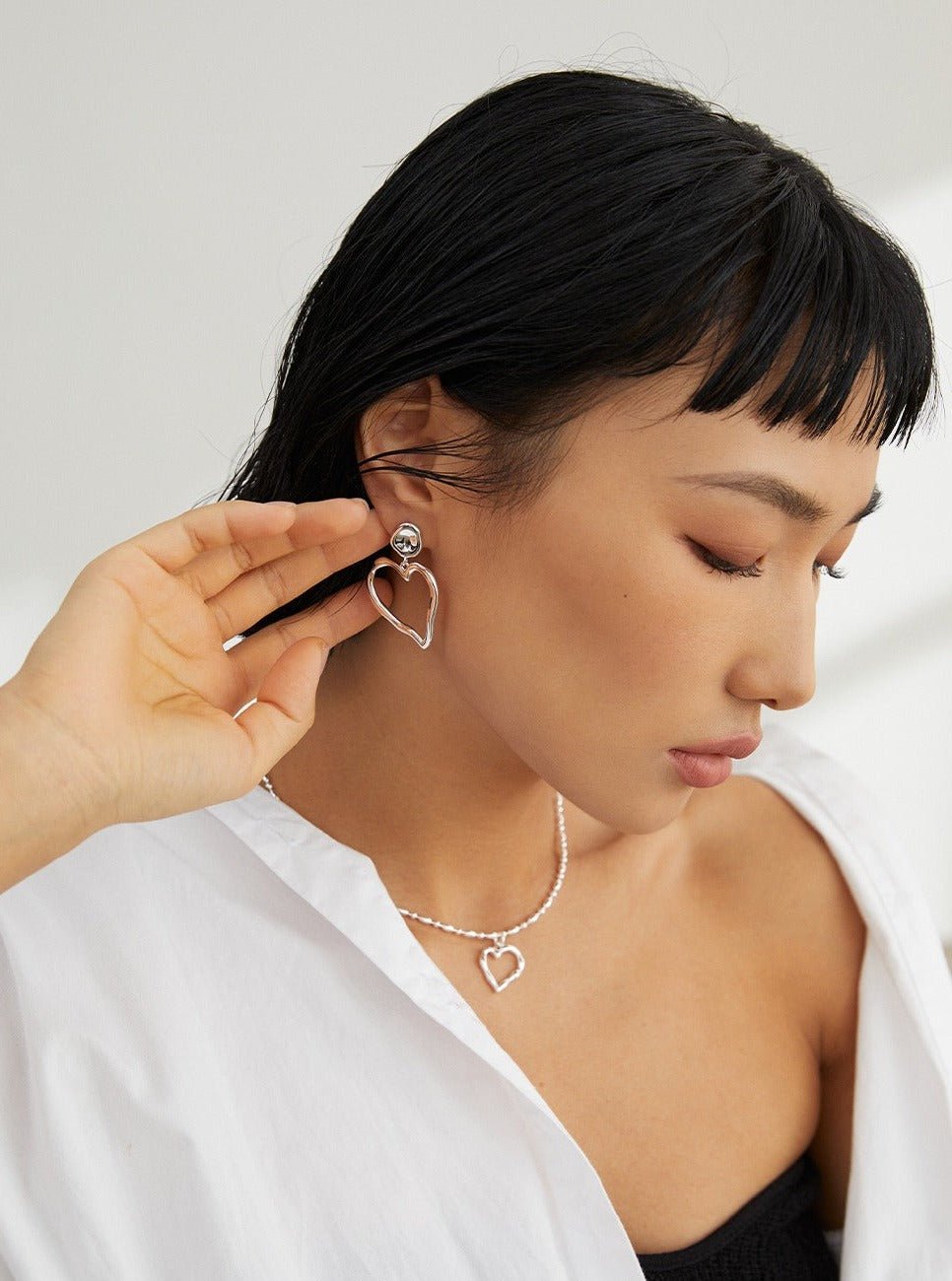 S925 Silver Irregular Heart Earrings: Artistic Asymmetry - floysun