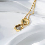 Scalloped Crystal Shell Necklace - floysun