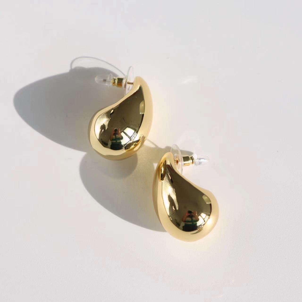 Simple Glossy Water Drop Earrings - floysun