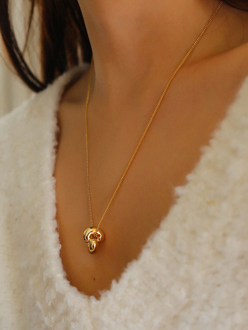 Simple Metal Three-dimensional GoldBean Necklace - floysun