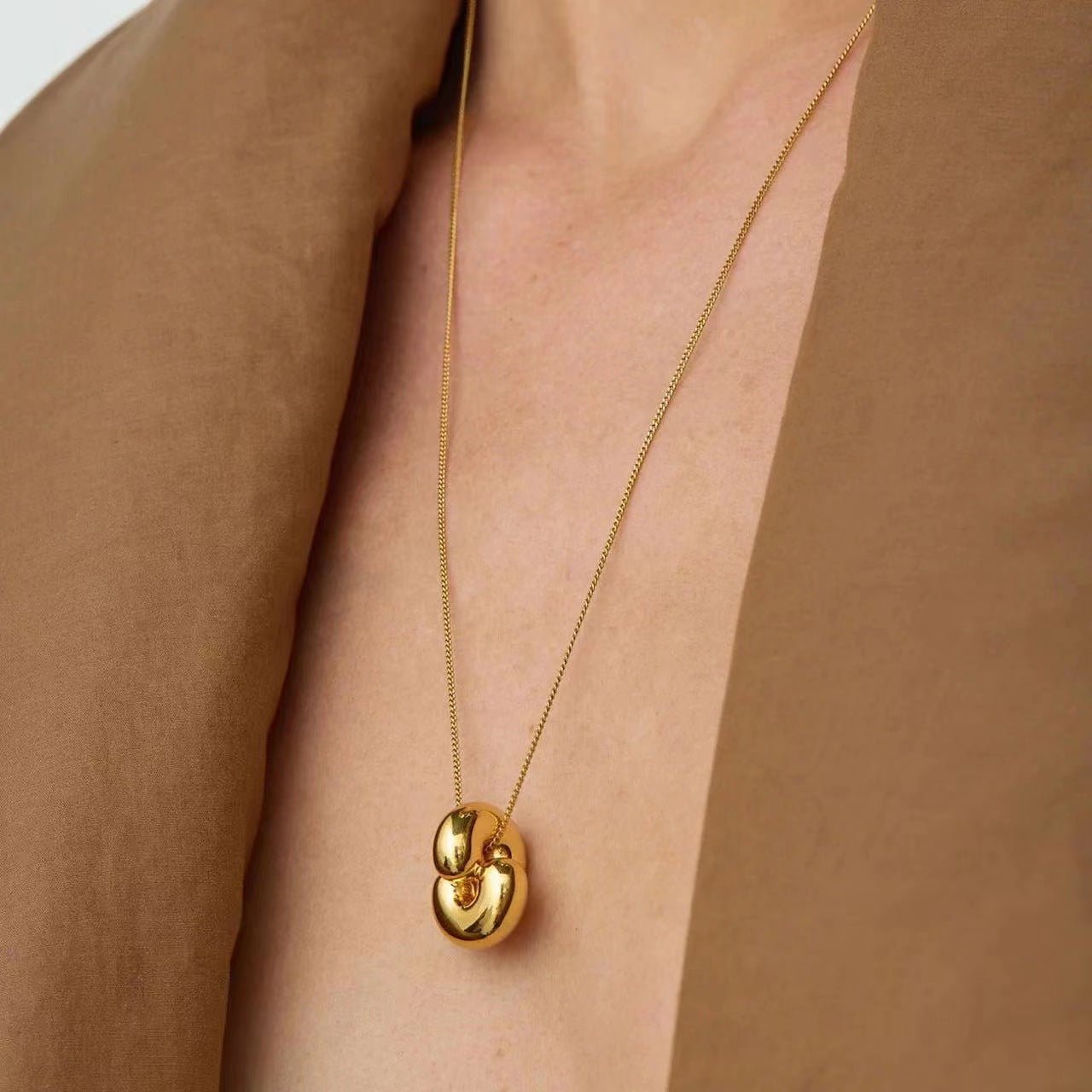 Simple Metal Three-dimensional GoldBean Necklace - floysun